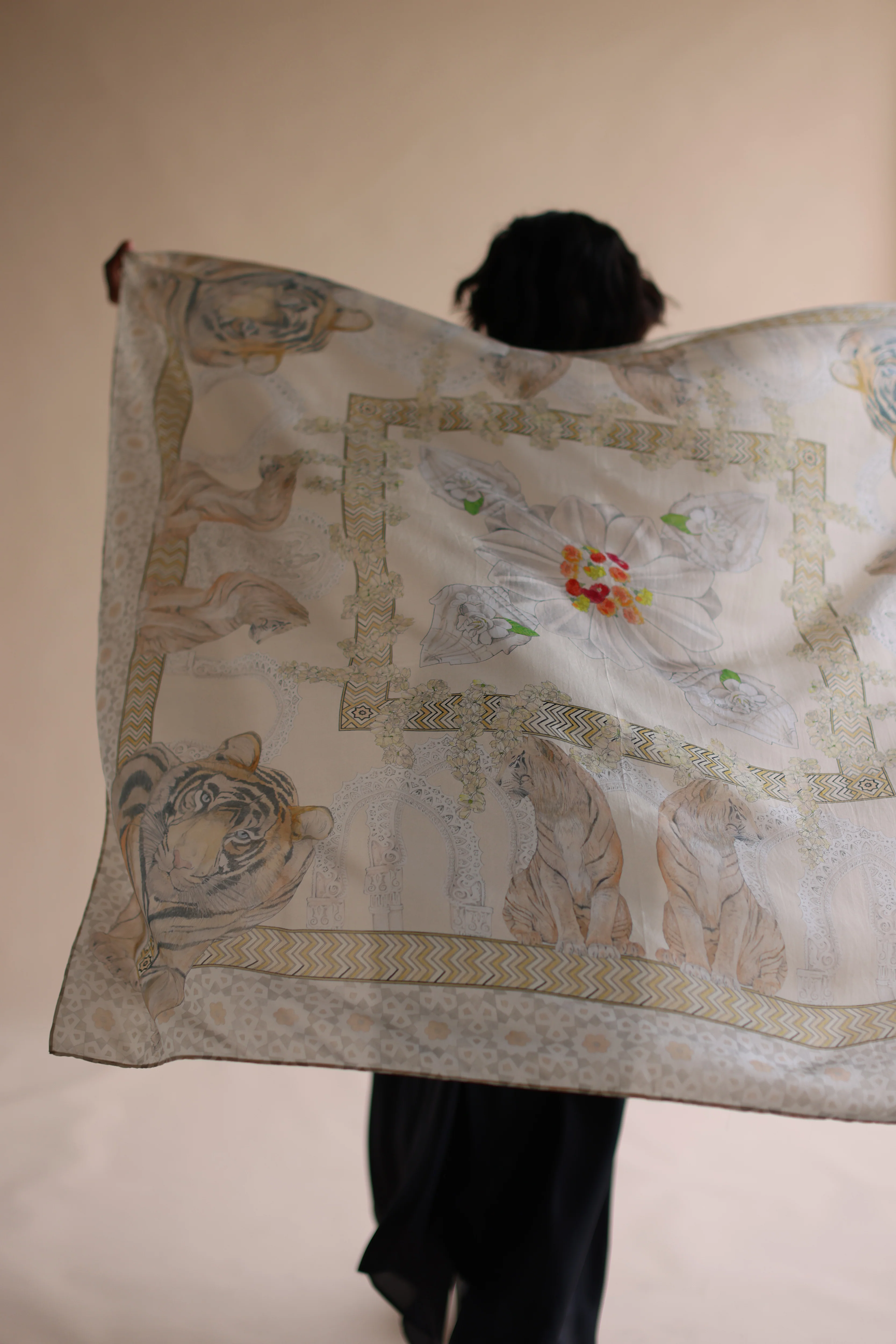 TIGER SCARF - Image 4